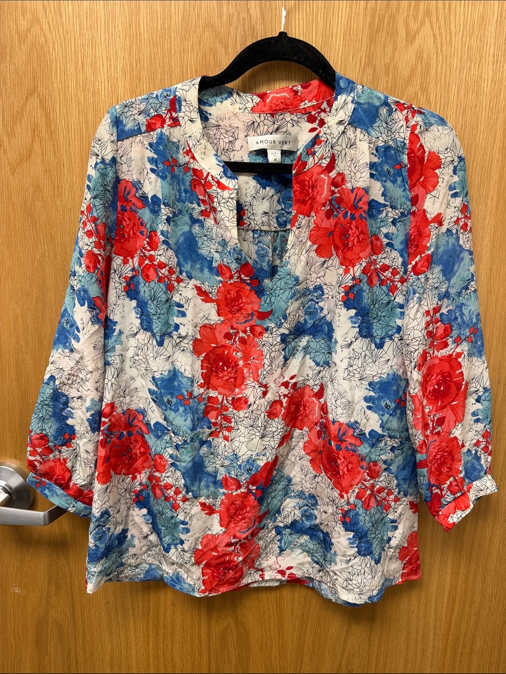 Amour Vert 100% Silk Abstract Bohemian Floral Split-Neck Blouse - Red & Blue